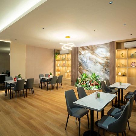 Ramada By Wyndham سيربونغ المظهر الخارجي الصورة
