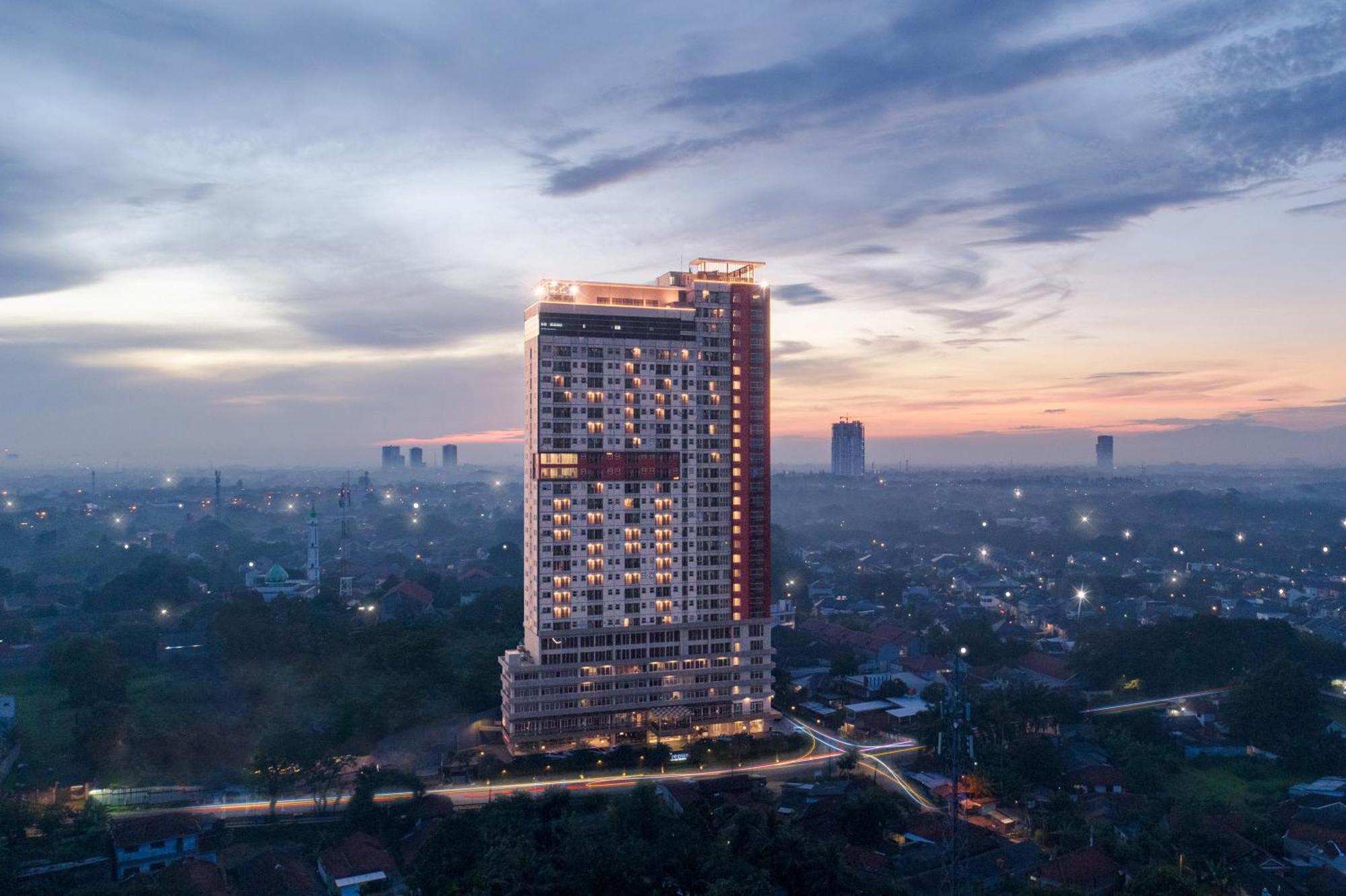 Ramada By Wyndham سيربونغ المظهر الخارجي الصورة