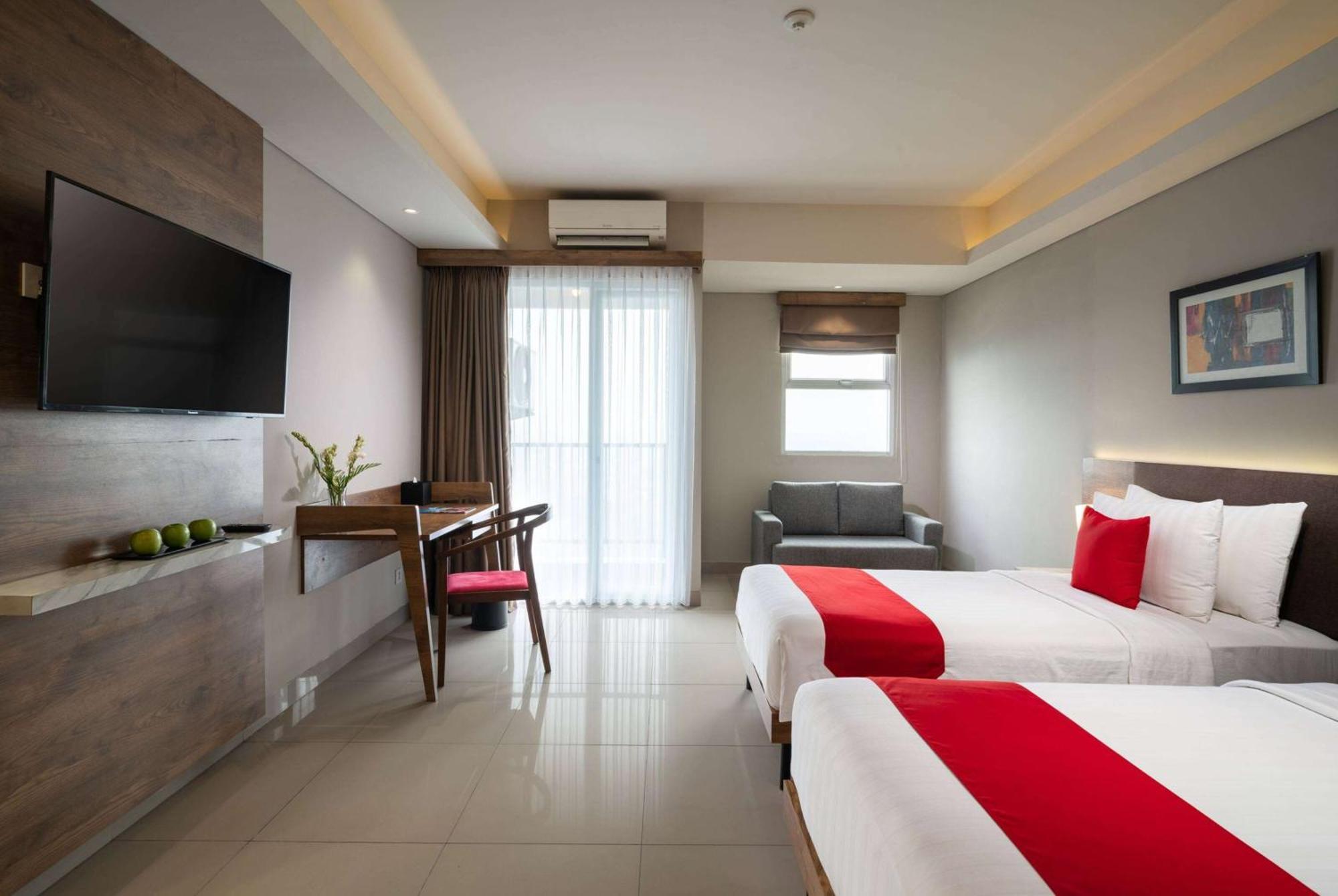 Ramada By Wyndham سيربونغ المظهر الخارجي الصورة