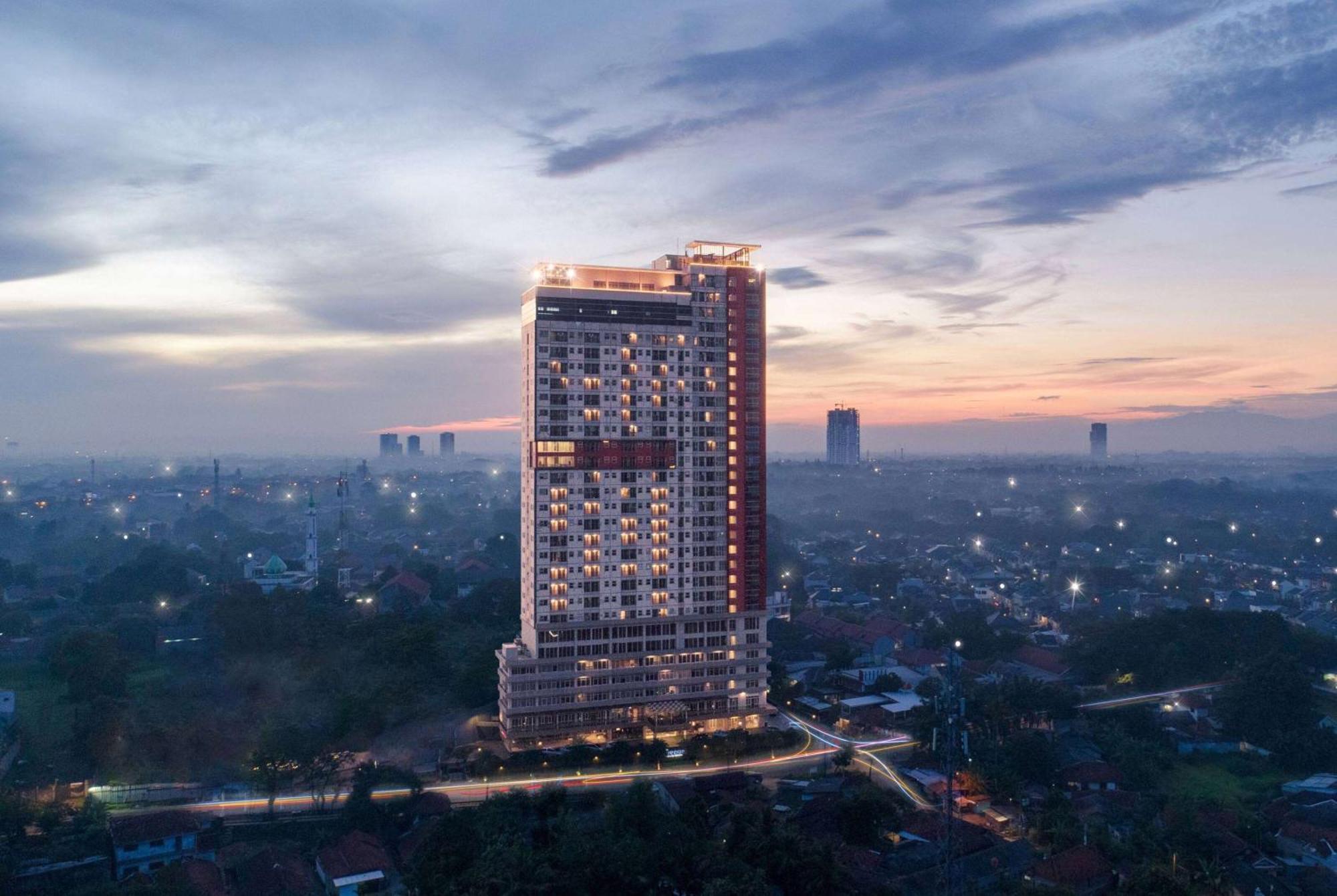 Ramada By Wyndham سيربونغ المظهر الخارجي الصورة